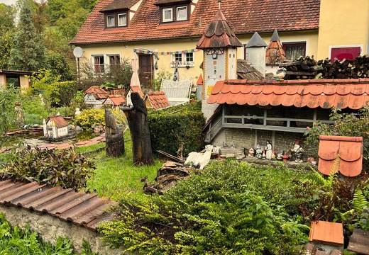 22-10-03 10-12-28 2184